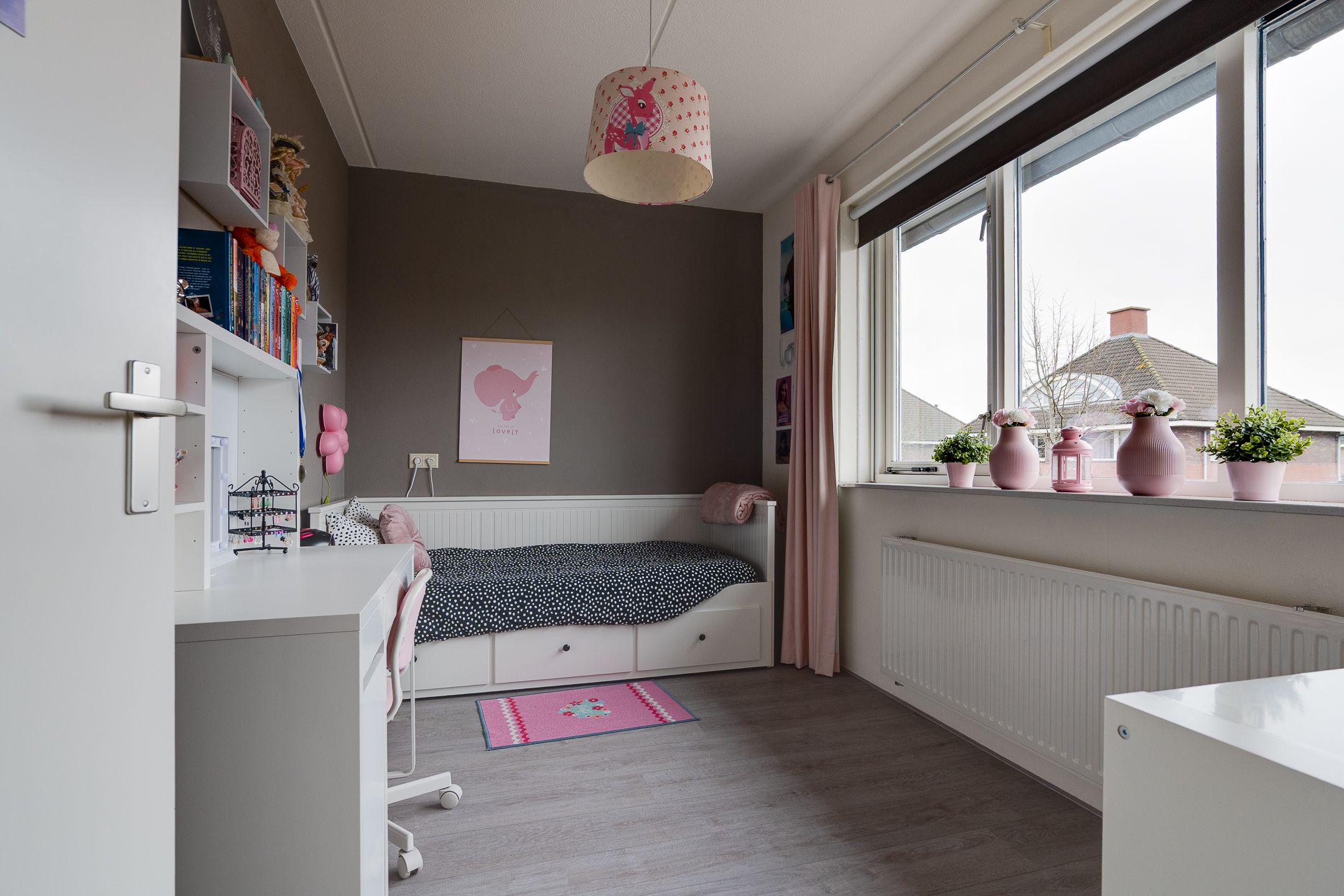 Photo 12 of Carry van Bruggenweg 9