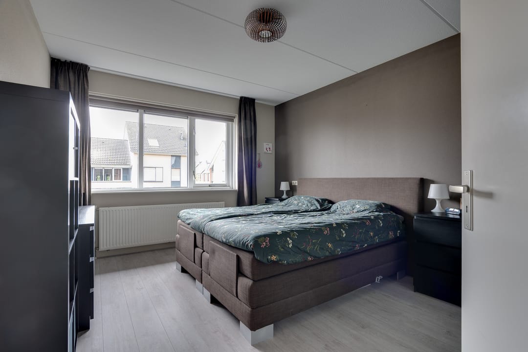 Photo 16 of Carry van Bruggenweg 9