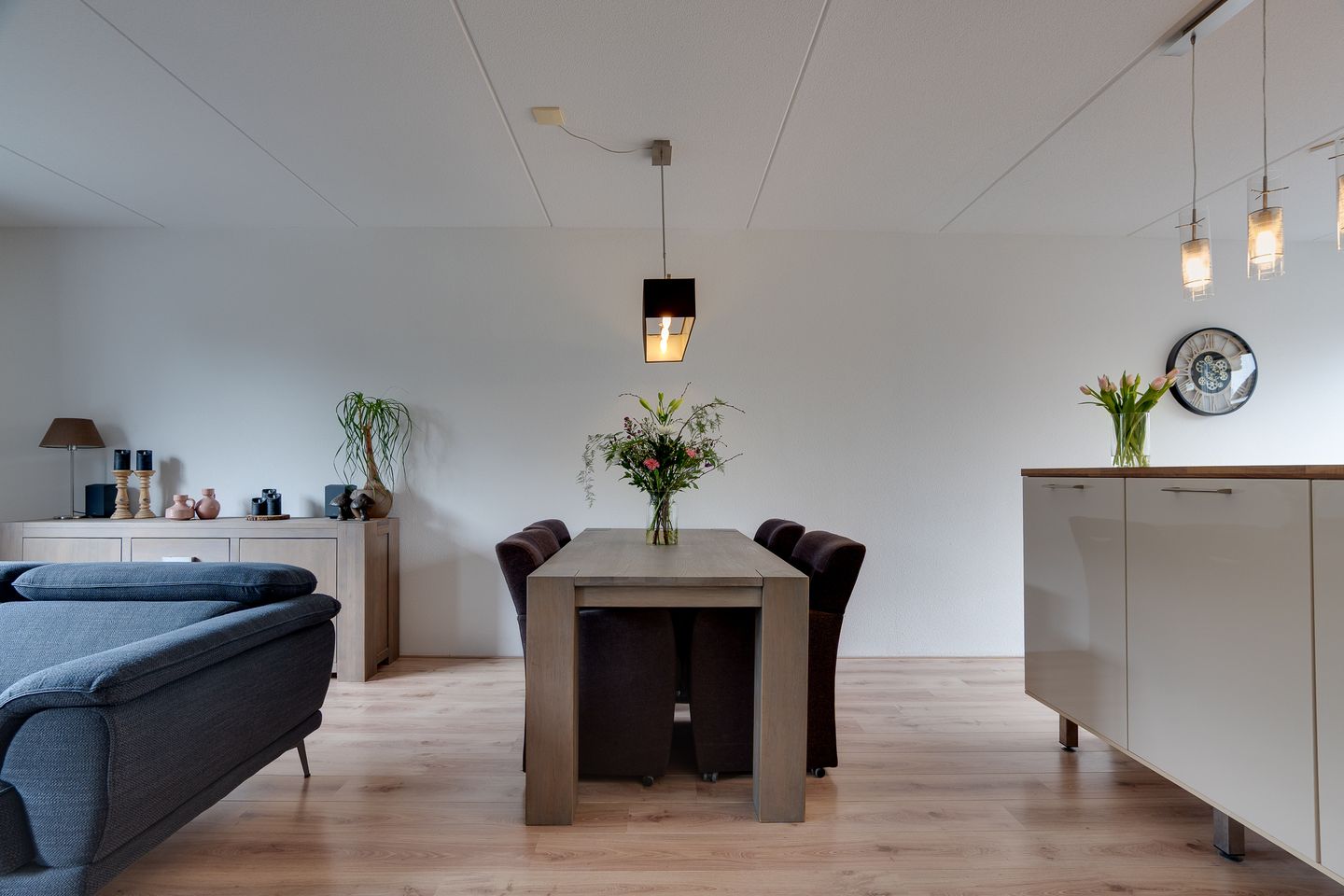 Photo 5 of Carry van Bruggenweg 9