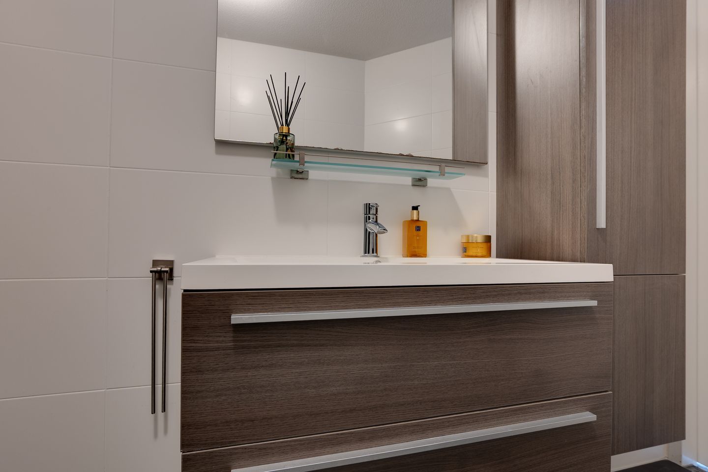 Photo 20 of Carry van Bruggenweg 9