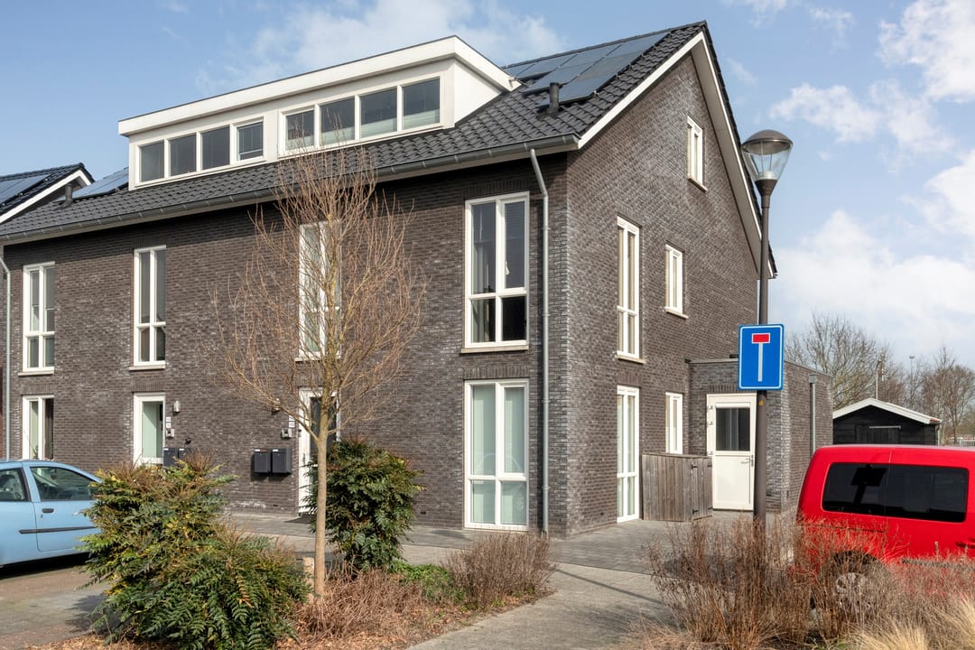 Photo 11 of Stekelbaars 15-C