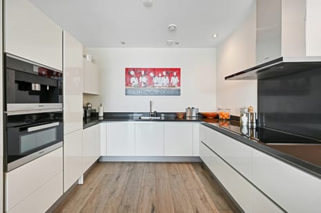 Elbe 152 tertiary image