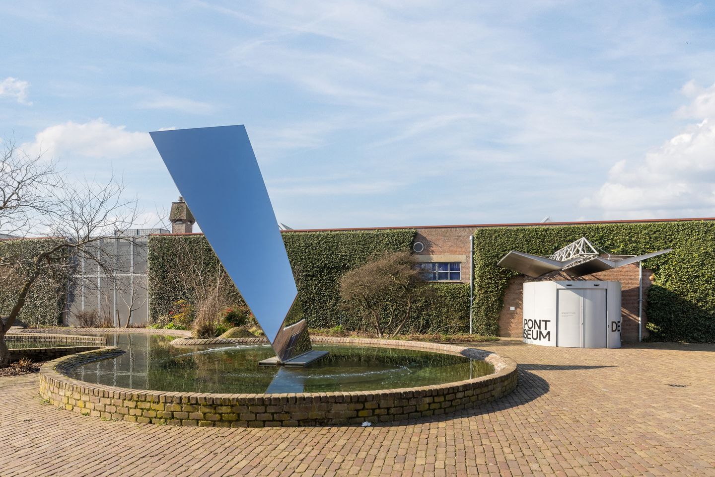 Photo 40 of Mr. J.H. de Pontplein 27