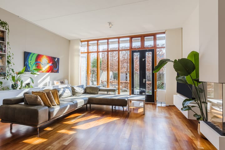 Photo 4 of Mr. J.H. de Pontplein 27