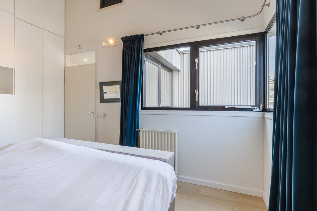 Photo 16 of Mr. J.H. de Pontplein 27