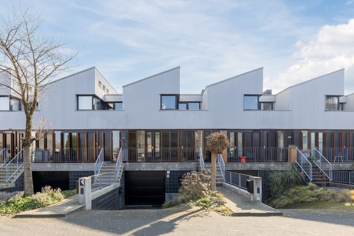 Mr. J.H. de Pontplein 27