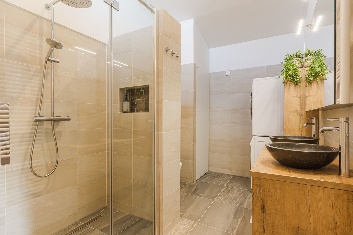 Photo 20 of Mr. J.H. de Pontplein 27