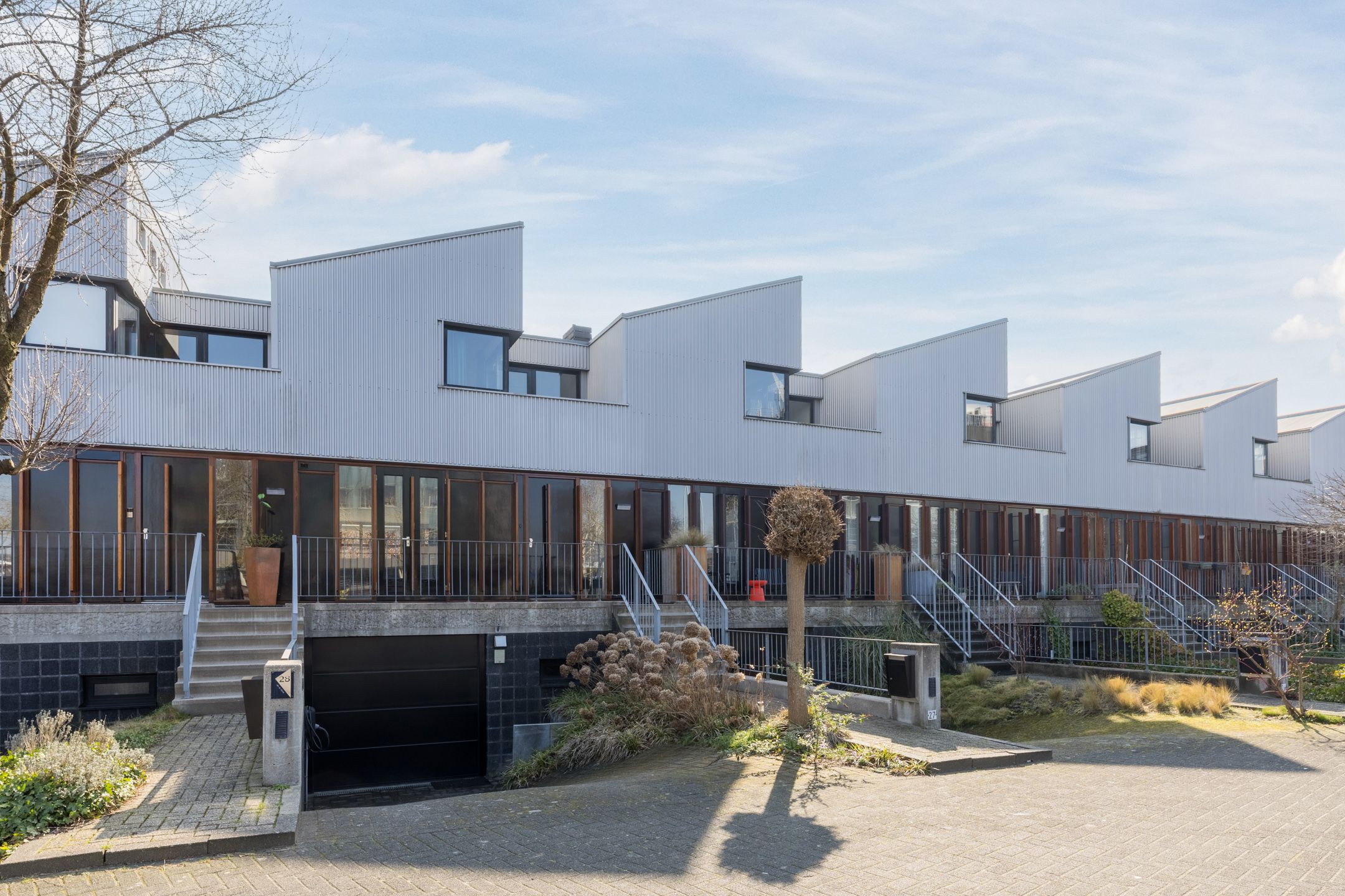 Photo 39 of Mr. J.H. de Pontplein 27