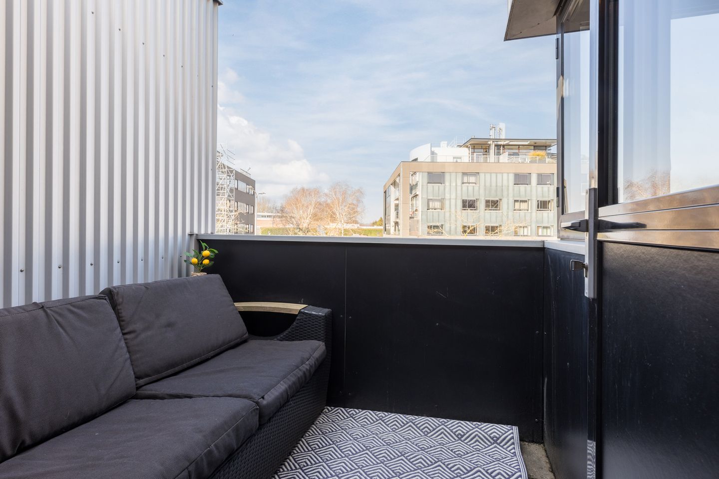 Photo 25 of Mr. J.H. de Pontplein 27