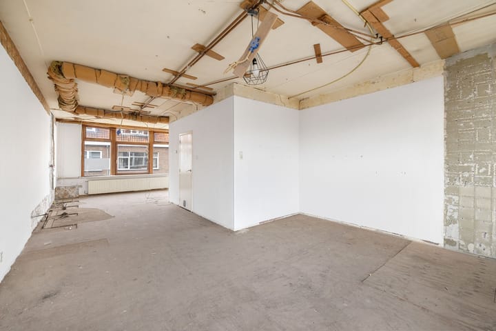 Photo 2 of Paulus Potterstraat 6-B