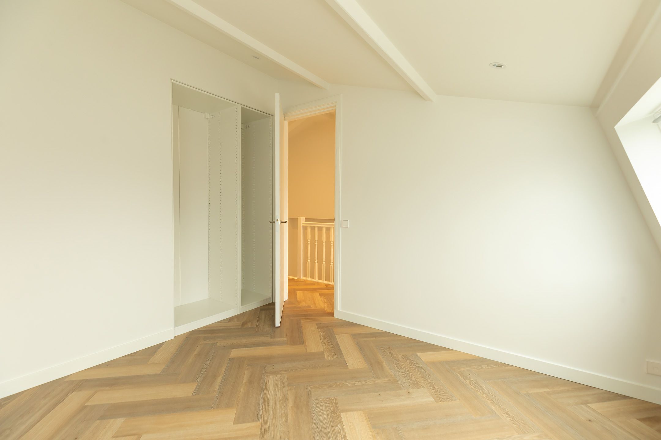 Foto 24 van Tulpstraat 8