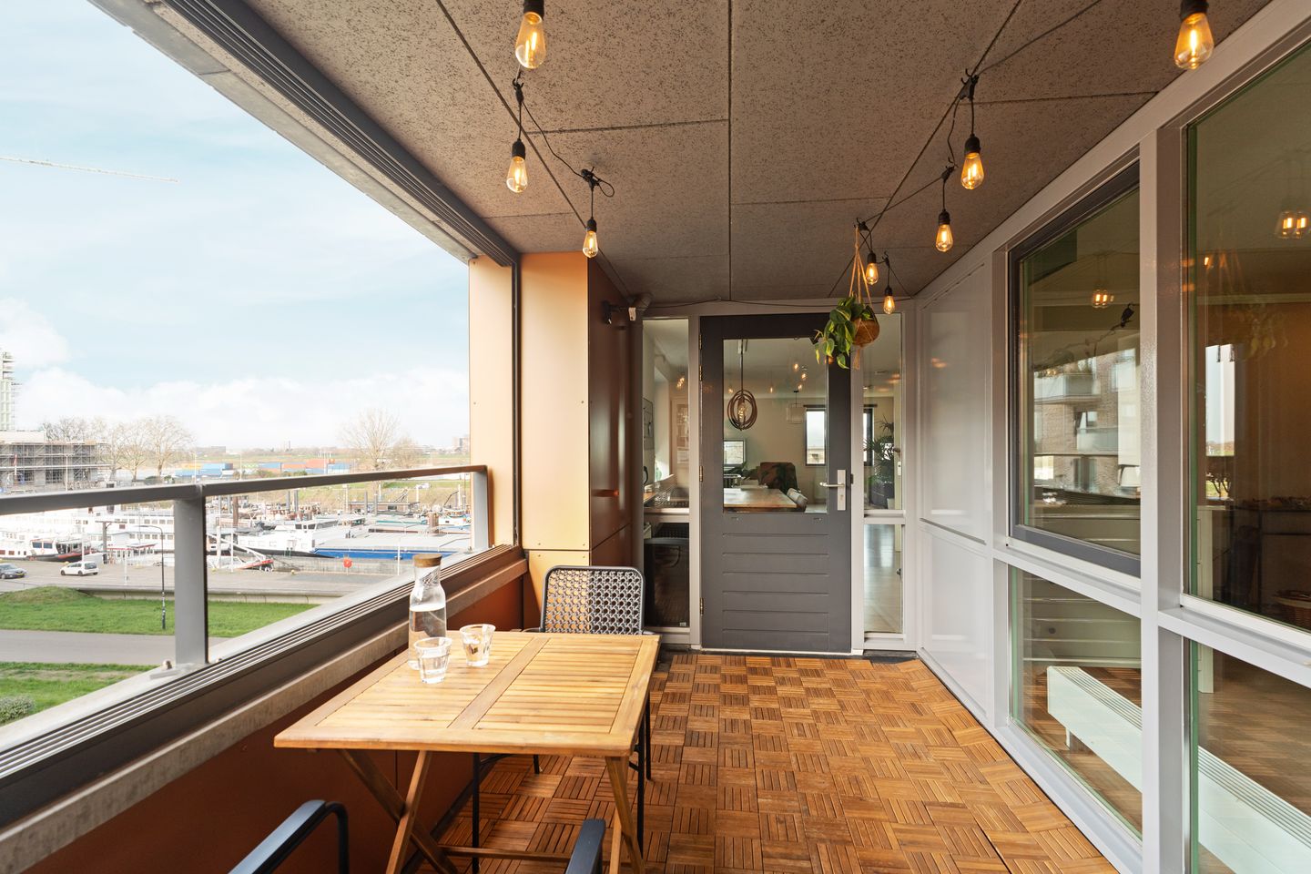 Foto 14 van Waalbandijk 177