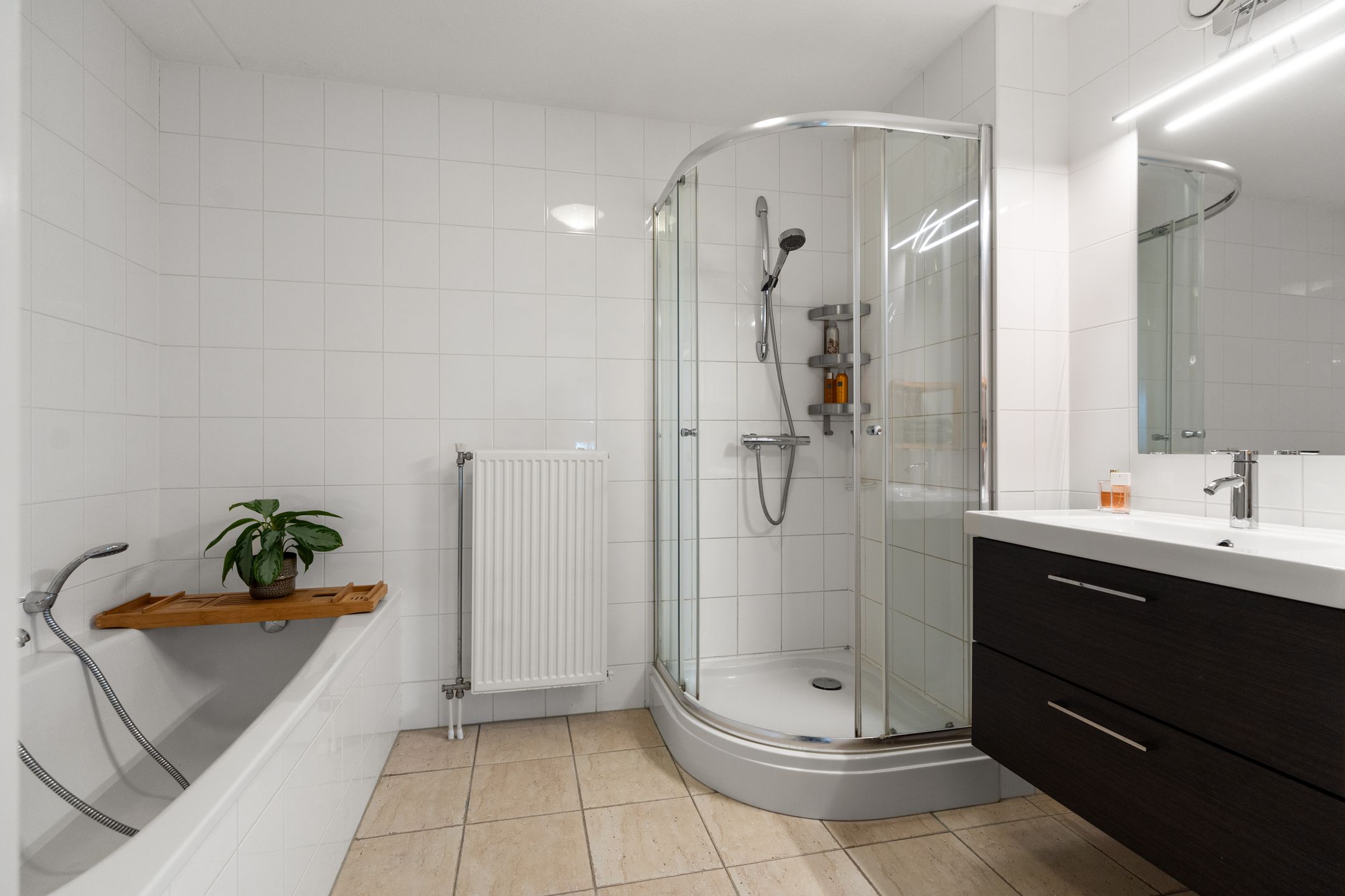 Foto 18 van Waalbandijk 177