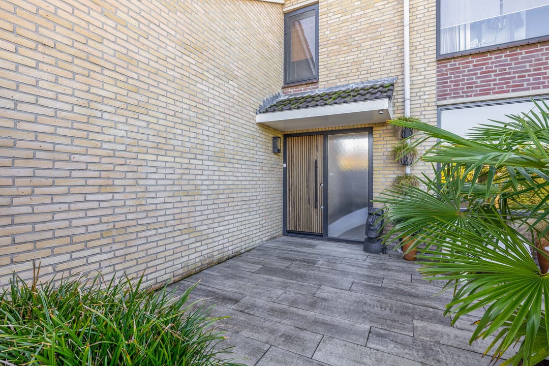 Photo 8 of Dr. Poelsstraat 37
