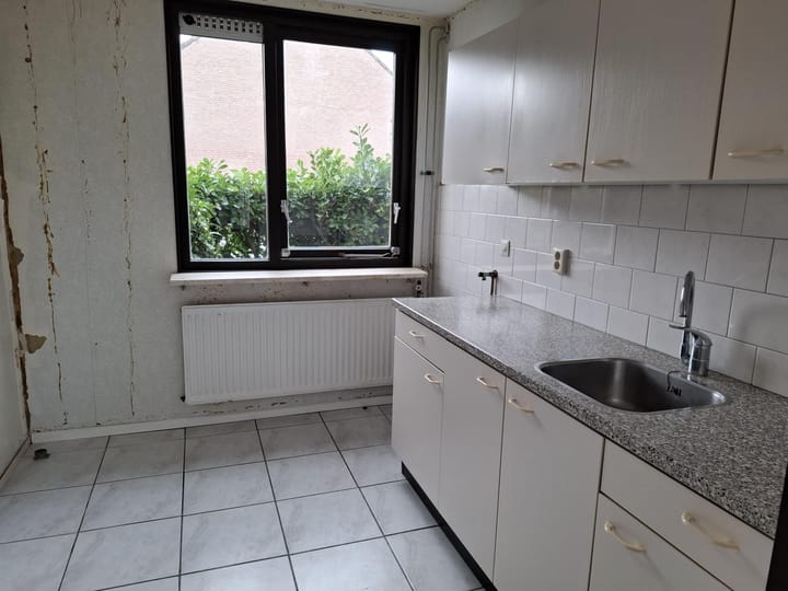 Foto 4 van J. Ingenhovenstraat 10