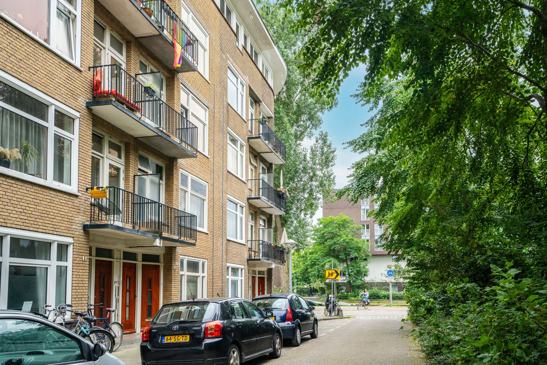 Photo 39 of Ferguutstraat 1-H