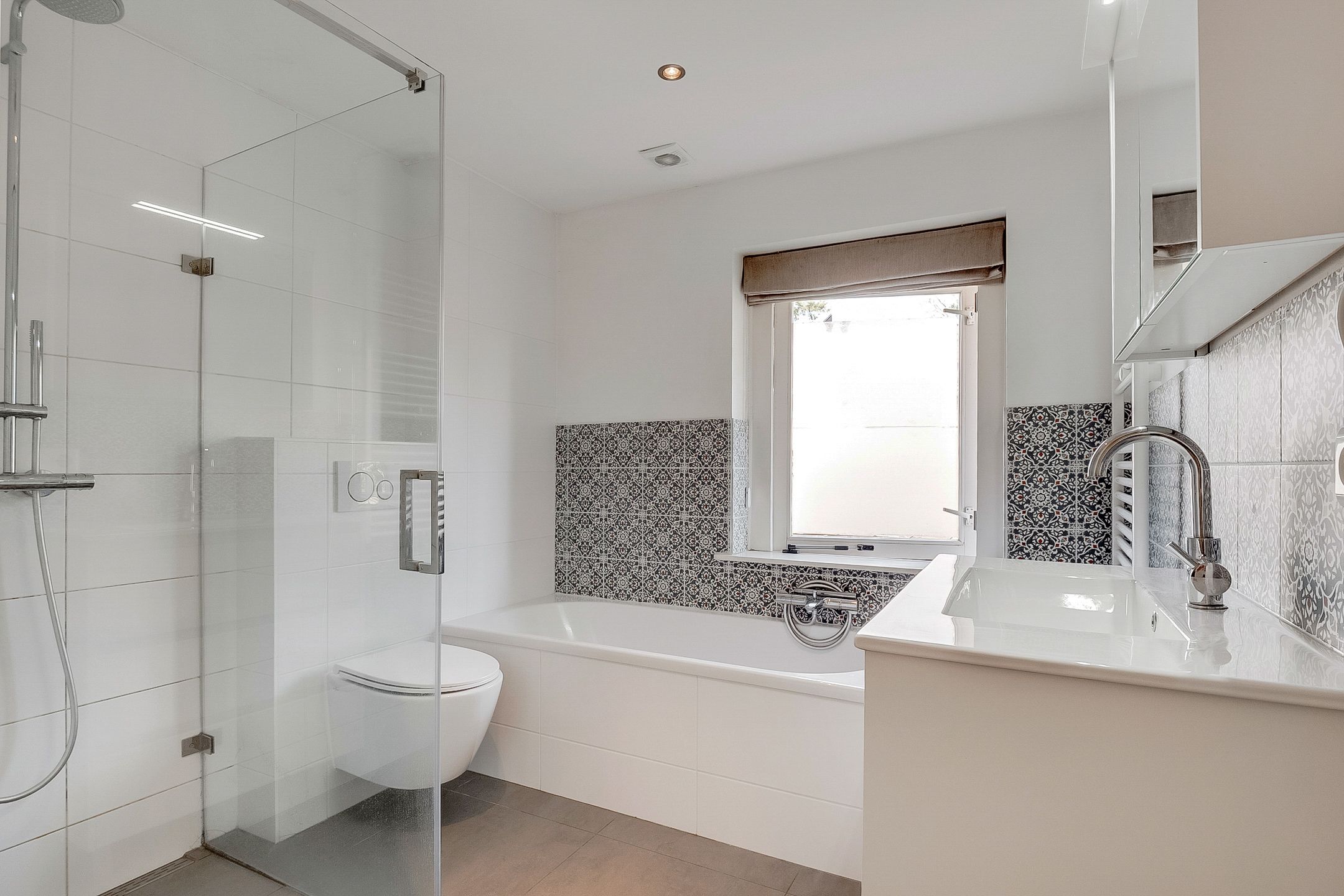 Photo 36 of Prins Hendrikweg 46