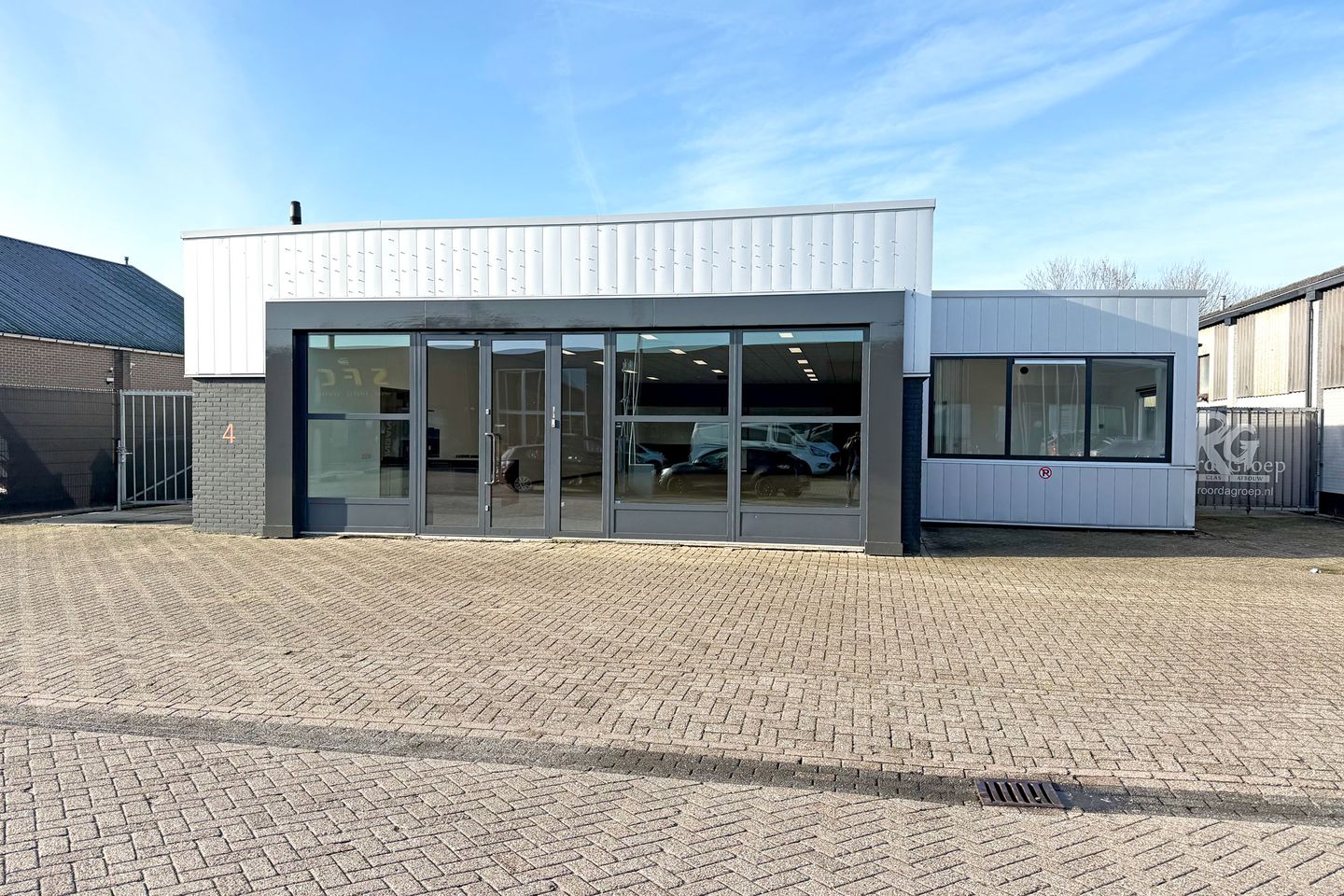 View photo 1 of Handelsstraat 4