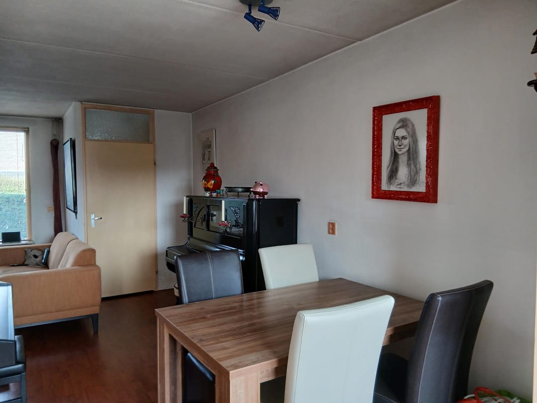 Spacious terraced house with four bedrooms and unobstructed views in Zwaag — 18