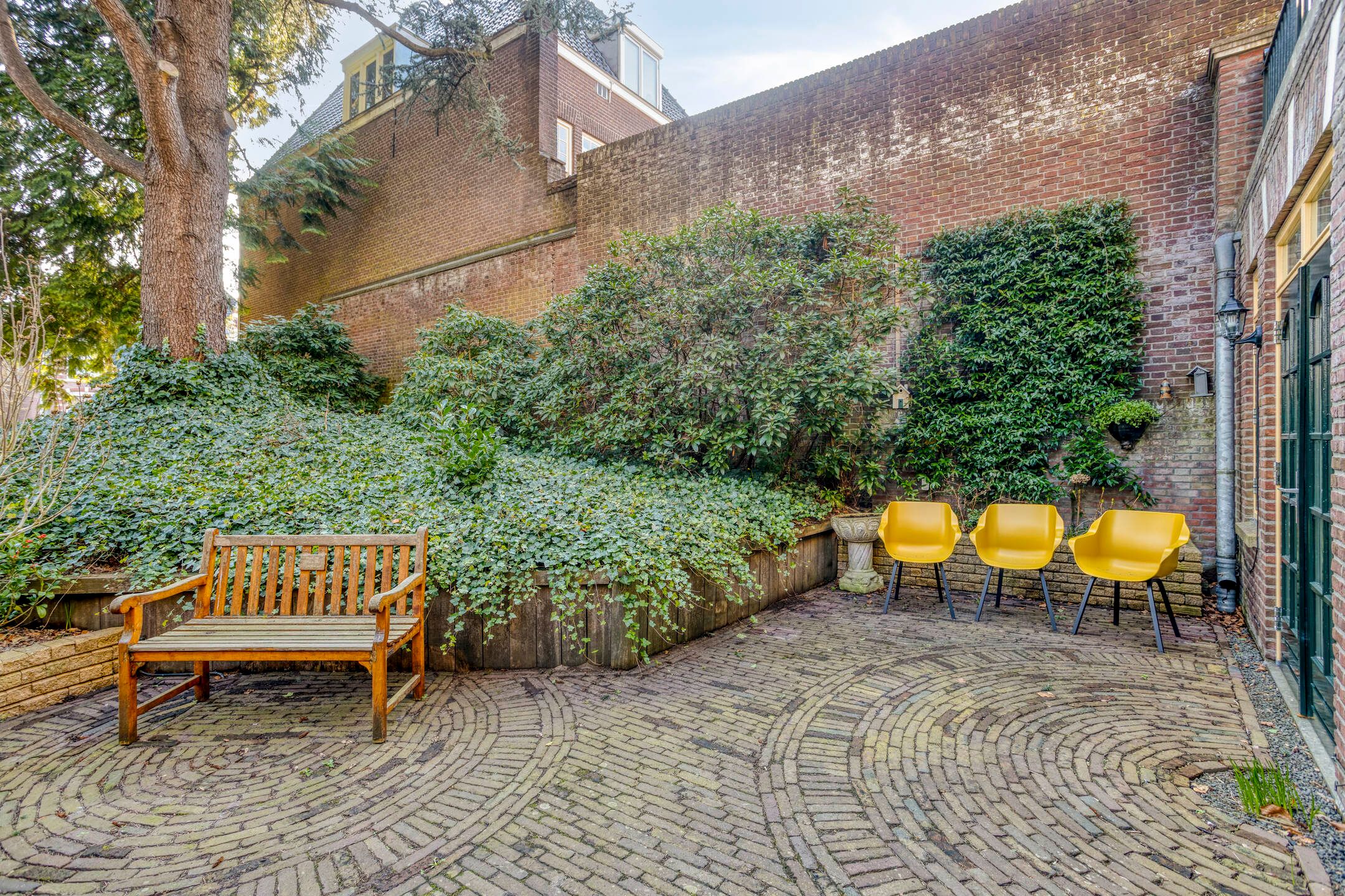 Foto 9 van Kennemerstraatweg 2-G