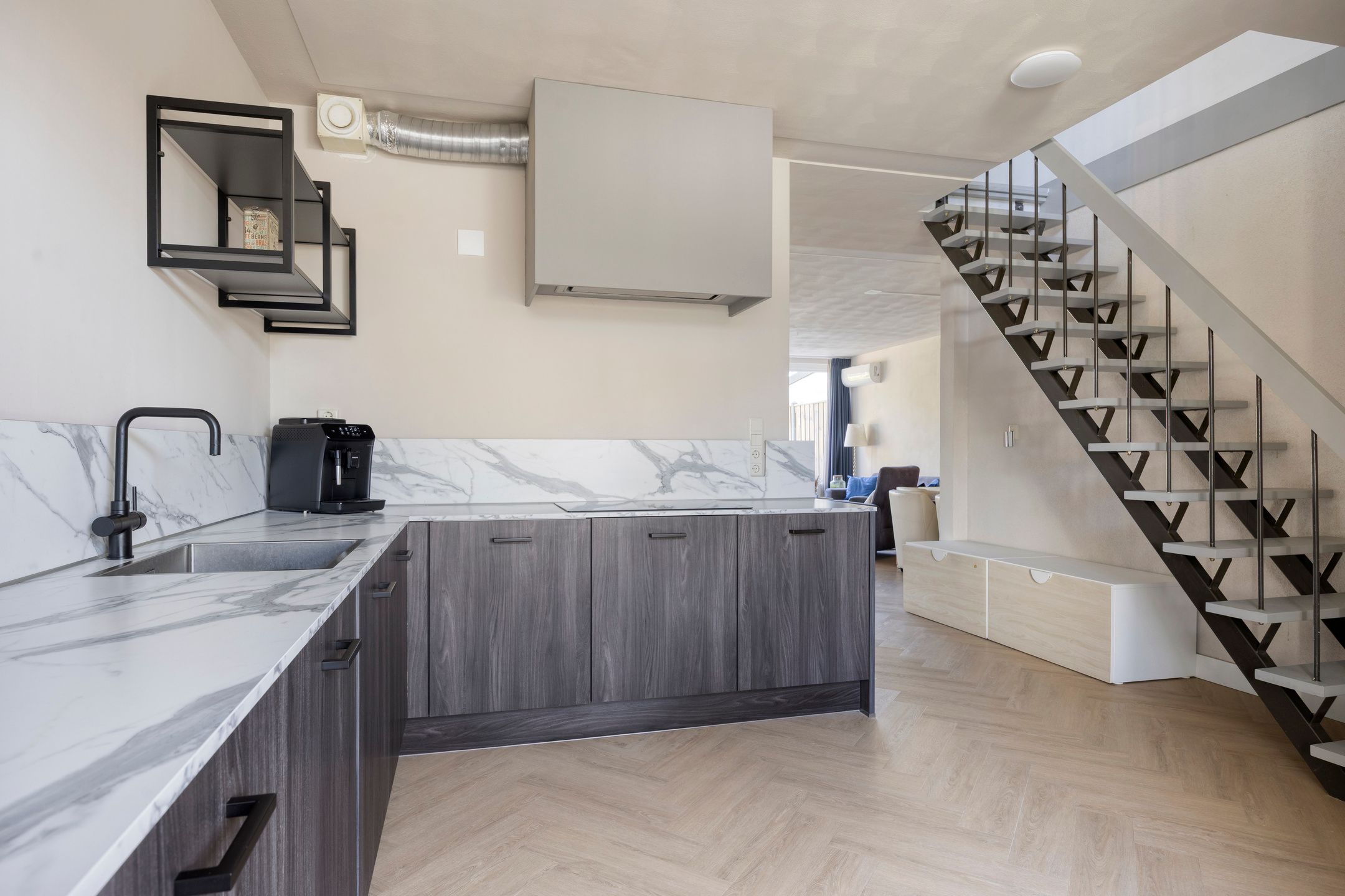 Foto 18 van Adelaartlaan 57