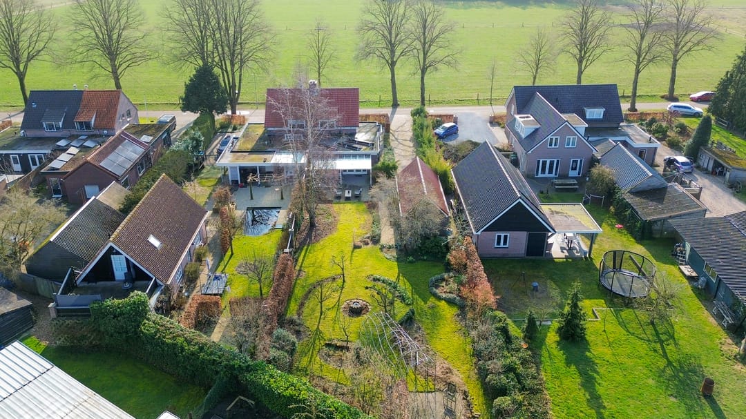 Eye-catching Life-cycle proof Semi-detached Home with Stunning Views — 28