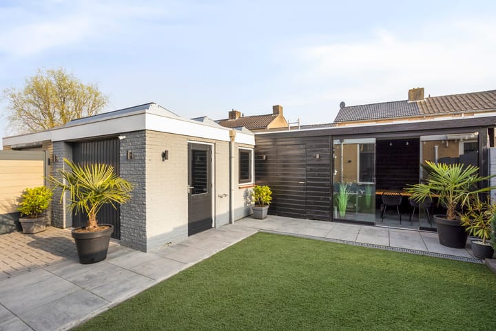 Foto 4 van Monseigneur van Enckevoirtstraat 7