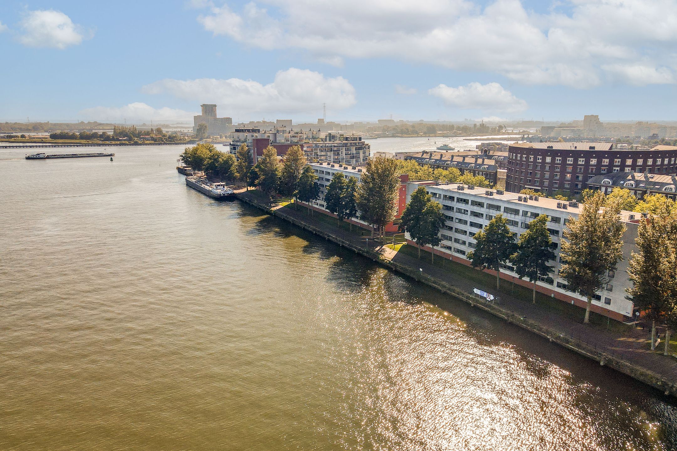 Foto 30 van KNSM-laan 821