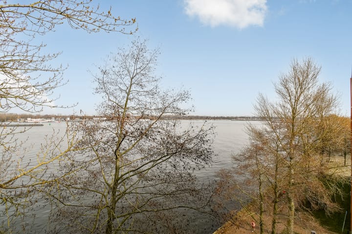 Photo 4 of KNSM-laan 821