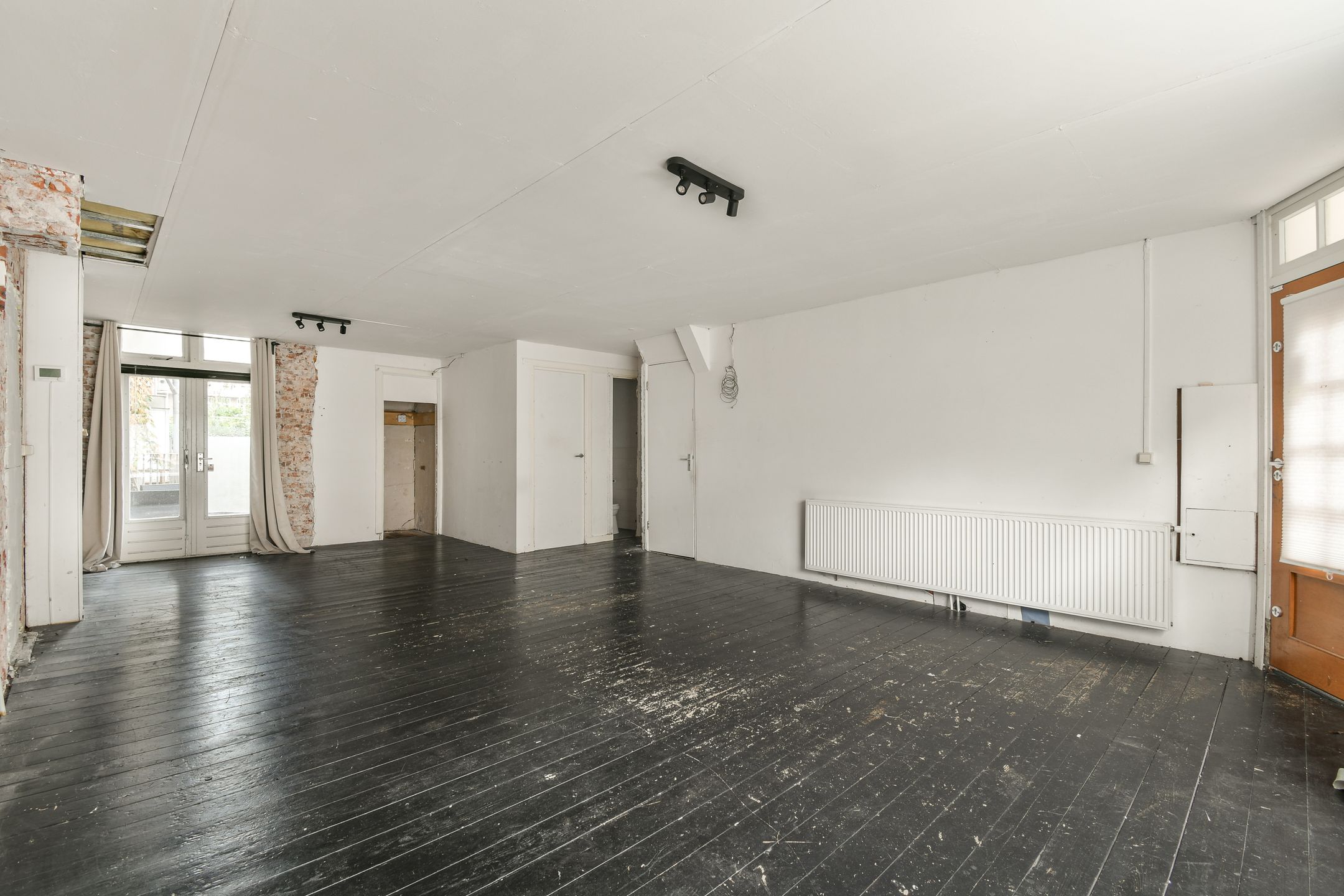 Photo 6 of Woestduinstraat 86-H