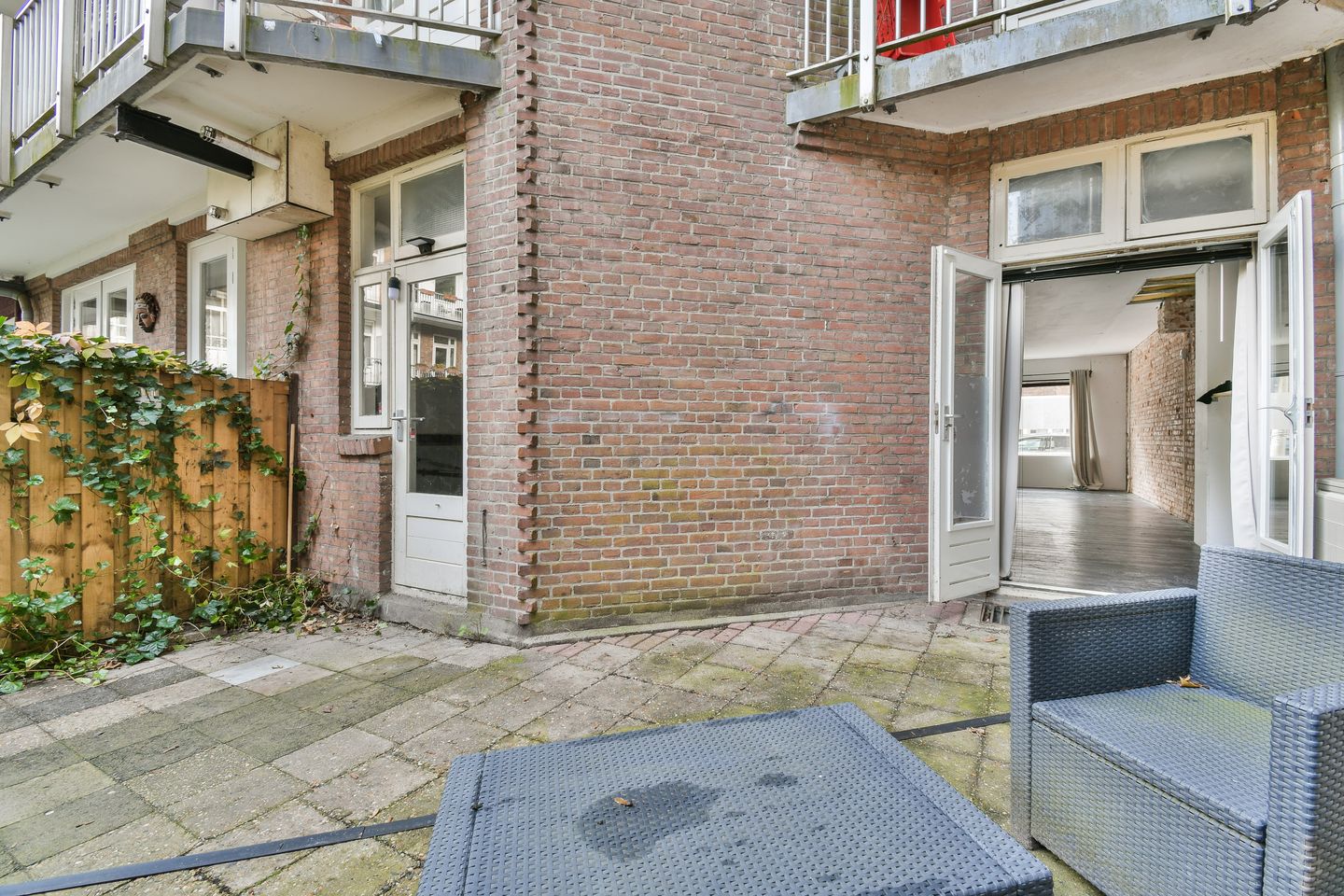 Photo 10 of Woestduinstraat 86-H