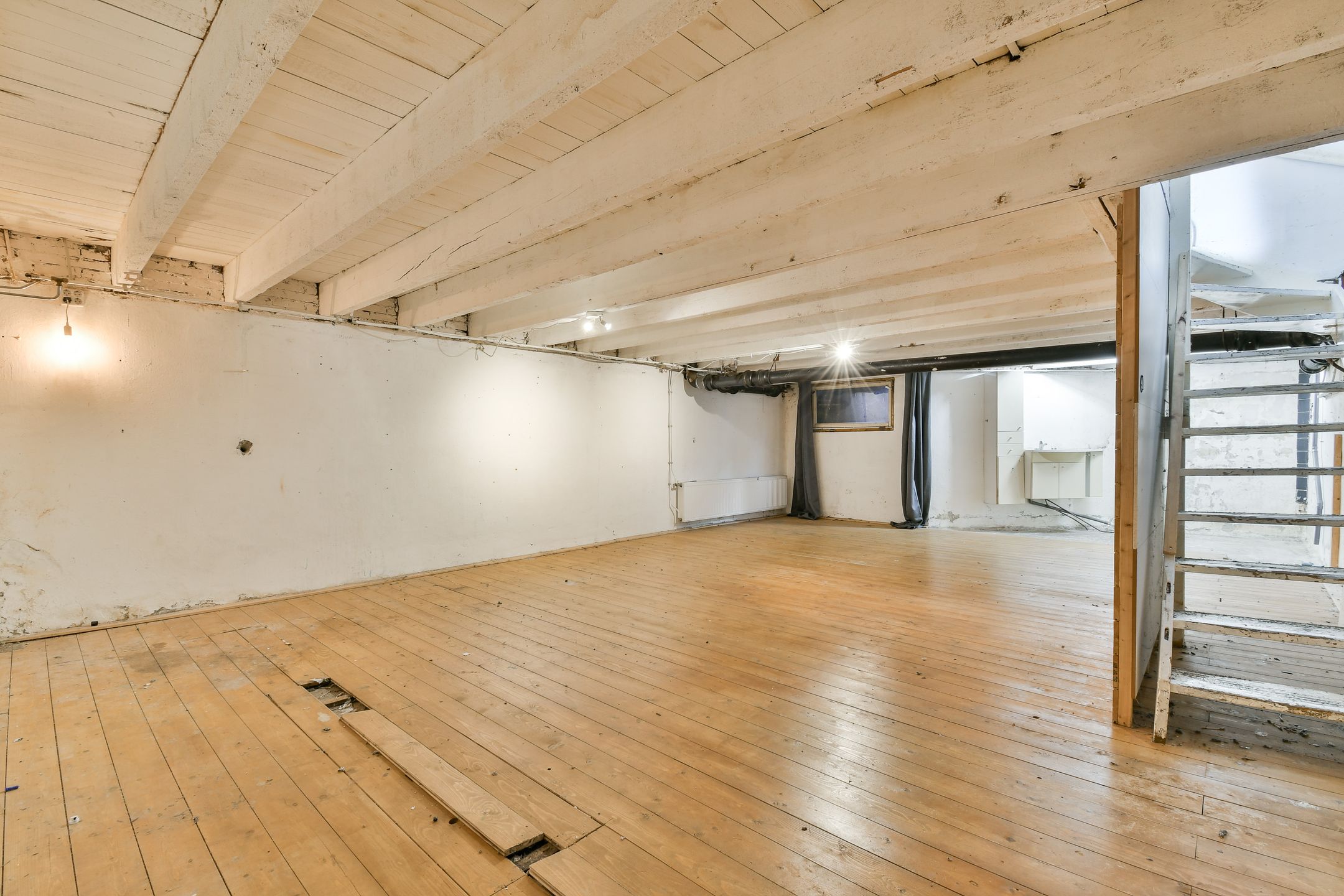 Photo 12 of Woestduinstraat 86-H