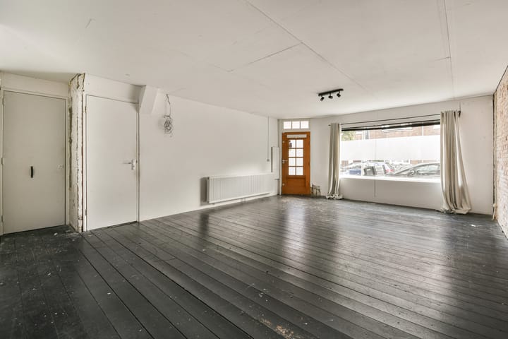 Photo 2 of Woestduinstraat 86-H