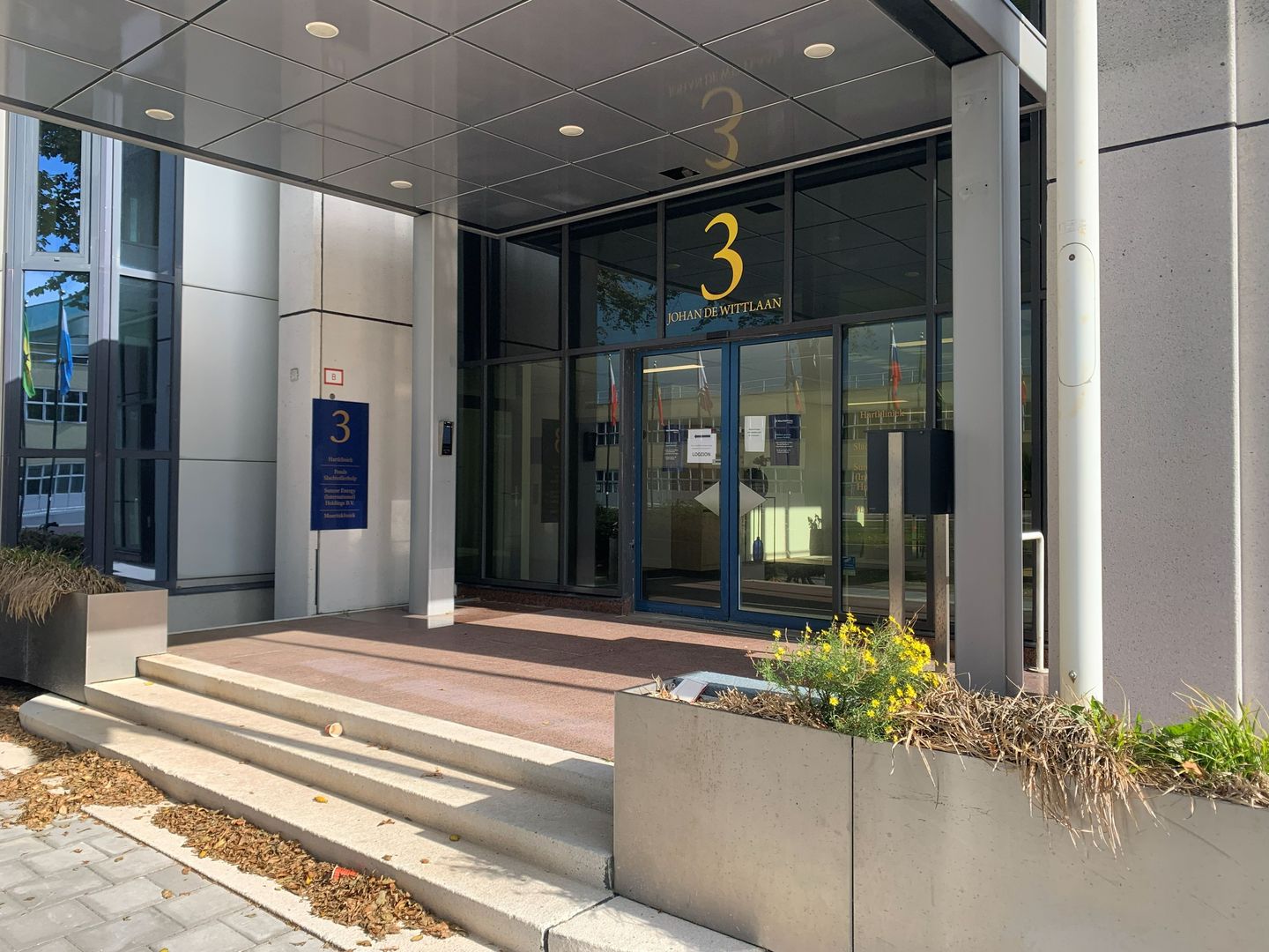 Bekijk foto 3 van Johan de Wittlaan 3