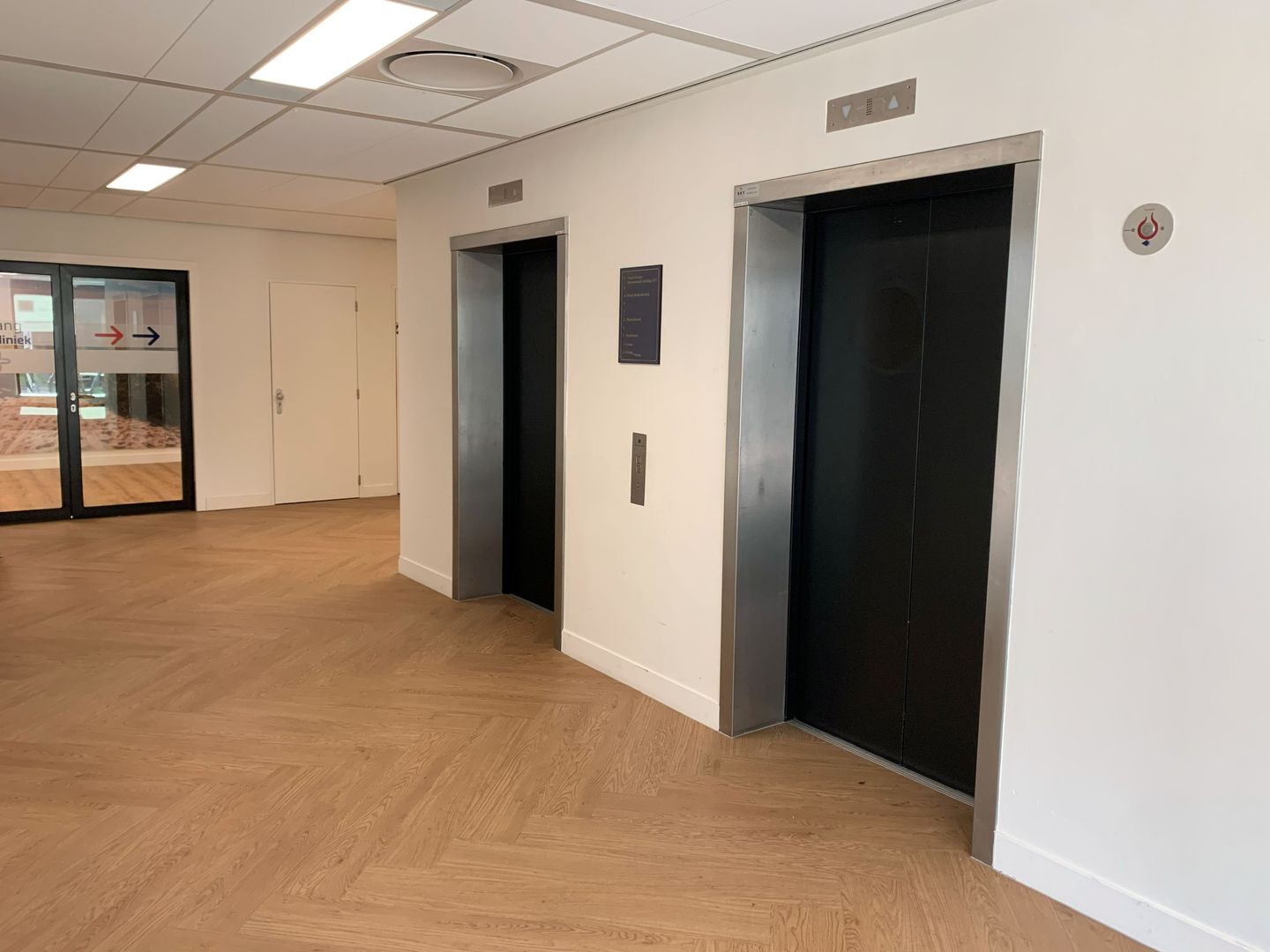 Bekijk foto 4 van Johan de Wittlaan 3