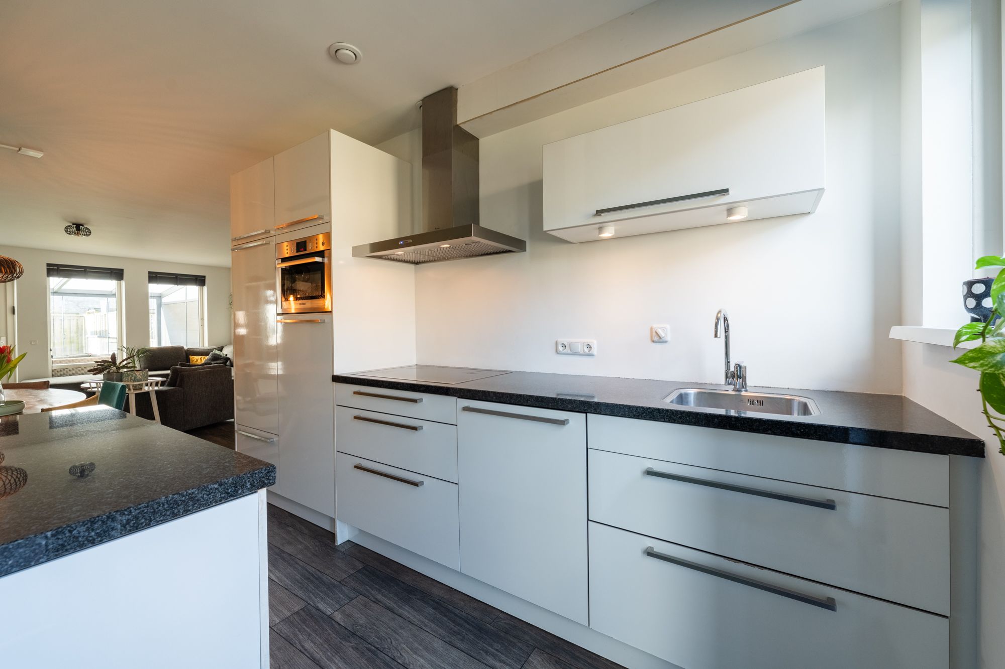 Foto 9 van Dotterbloemhof 90