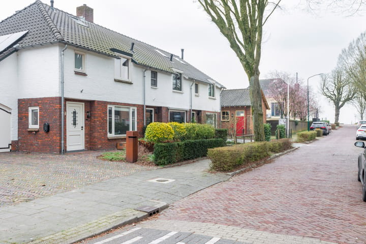 Foto 3 van Raadhuislaan 4