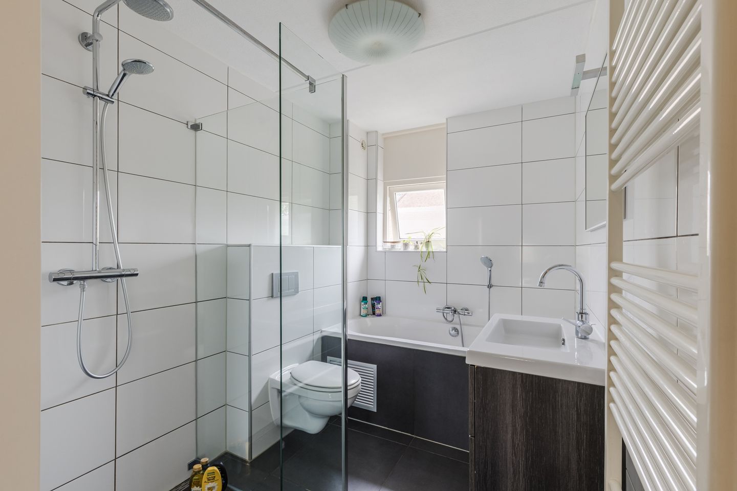 Extended and well-maintained terraced house with sunny garden in child-friendly Breukelen — 17