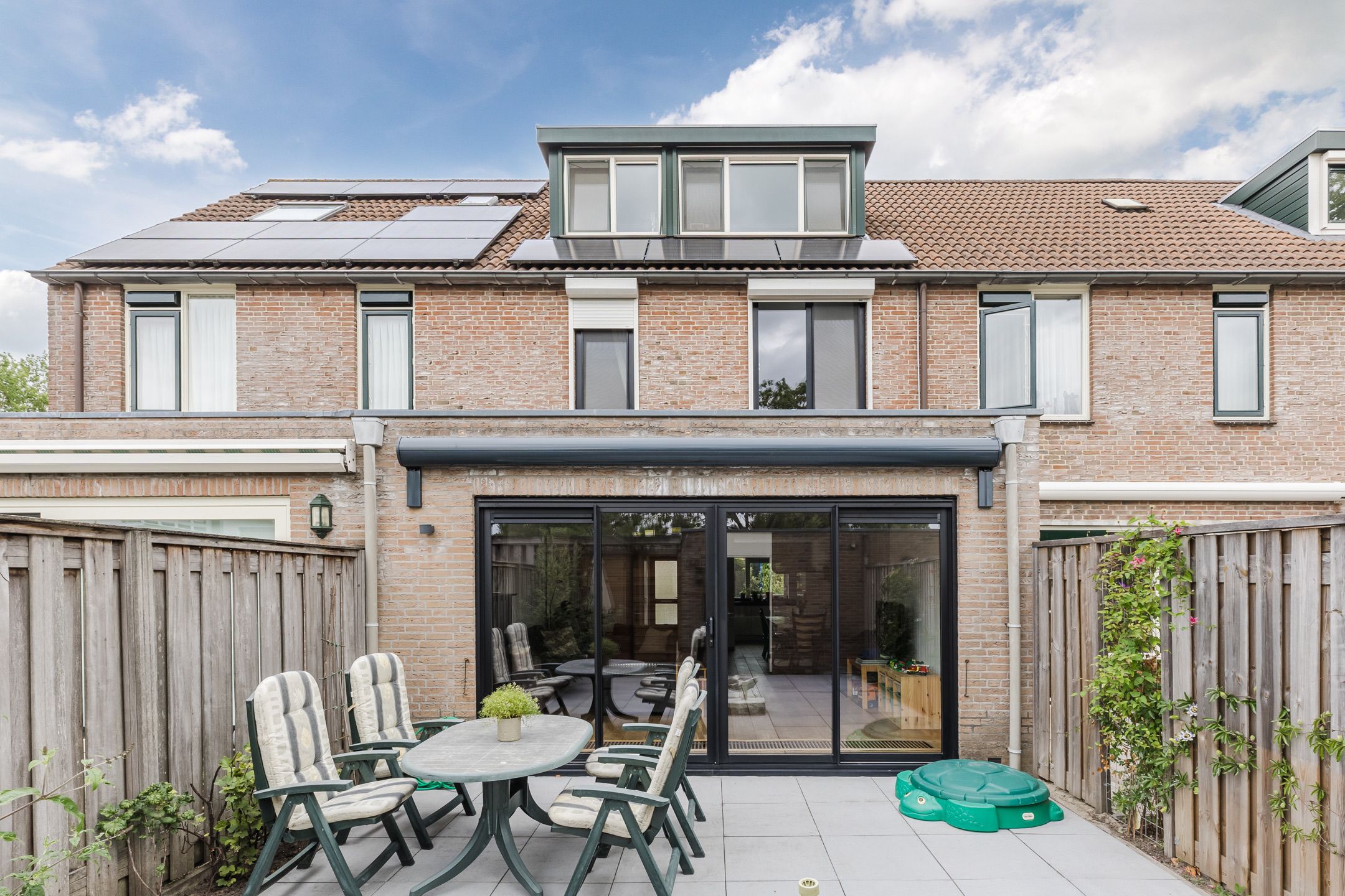 Extended and well-maintained terraced house with sunny garden in child-friendly Breukelen — 25
