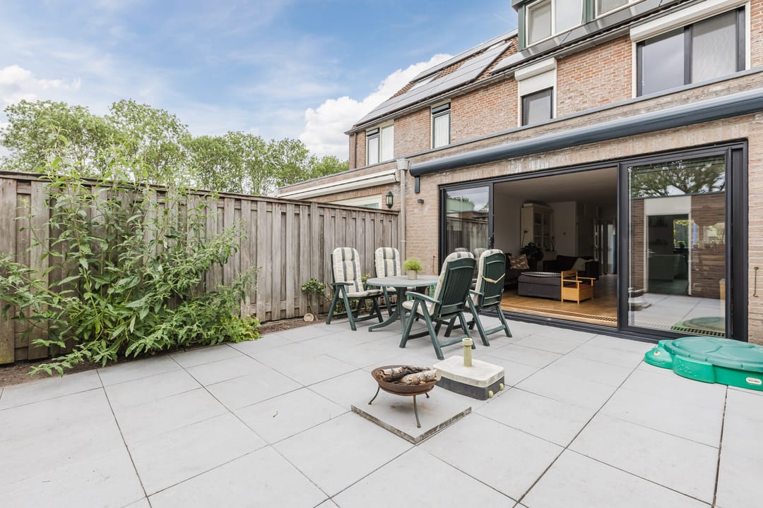 Extended and well-maintained terraced house with sunny garden in child-friendly Breukelen — 26