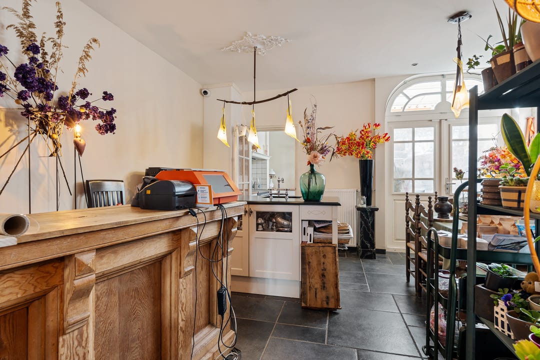 Photo 11 of Wilhelminastraat 9