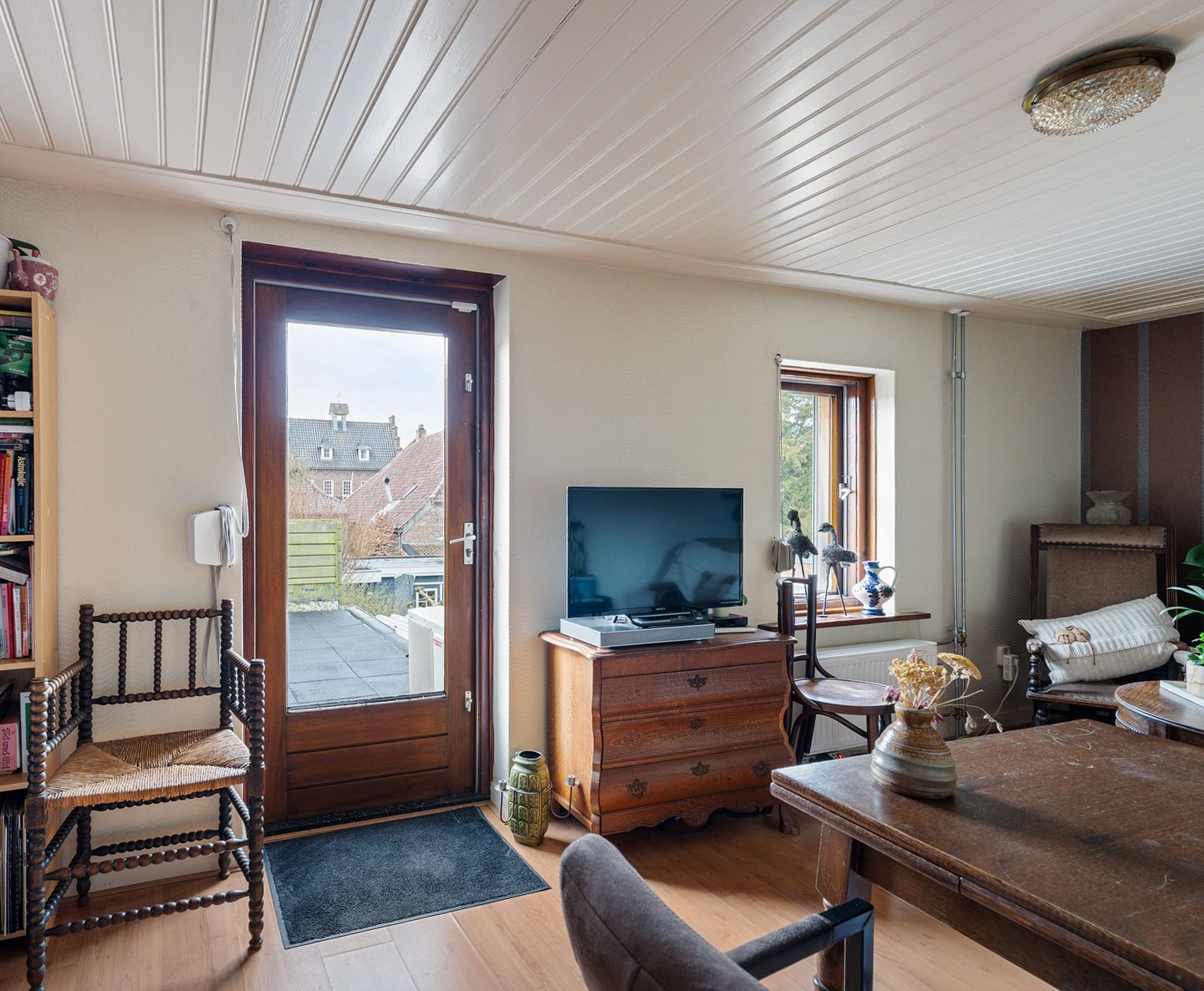 Photo 20 of Wilhelminastraat 9