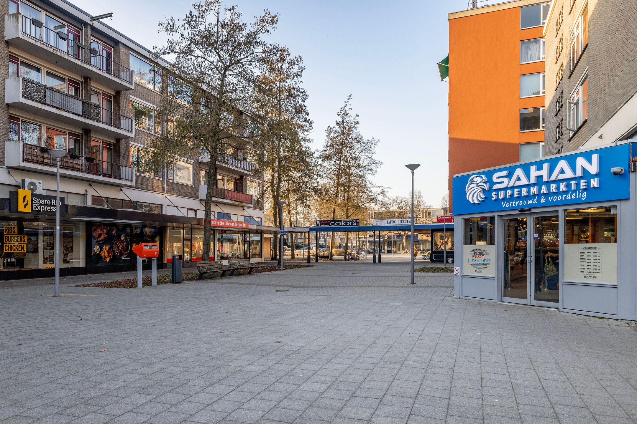Spacious 3-room apartment with two balconies in Het Lage Land — 37