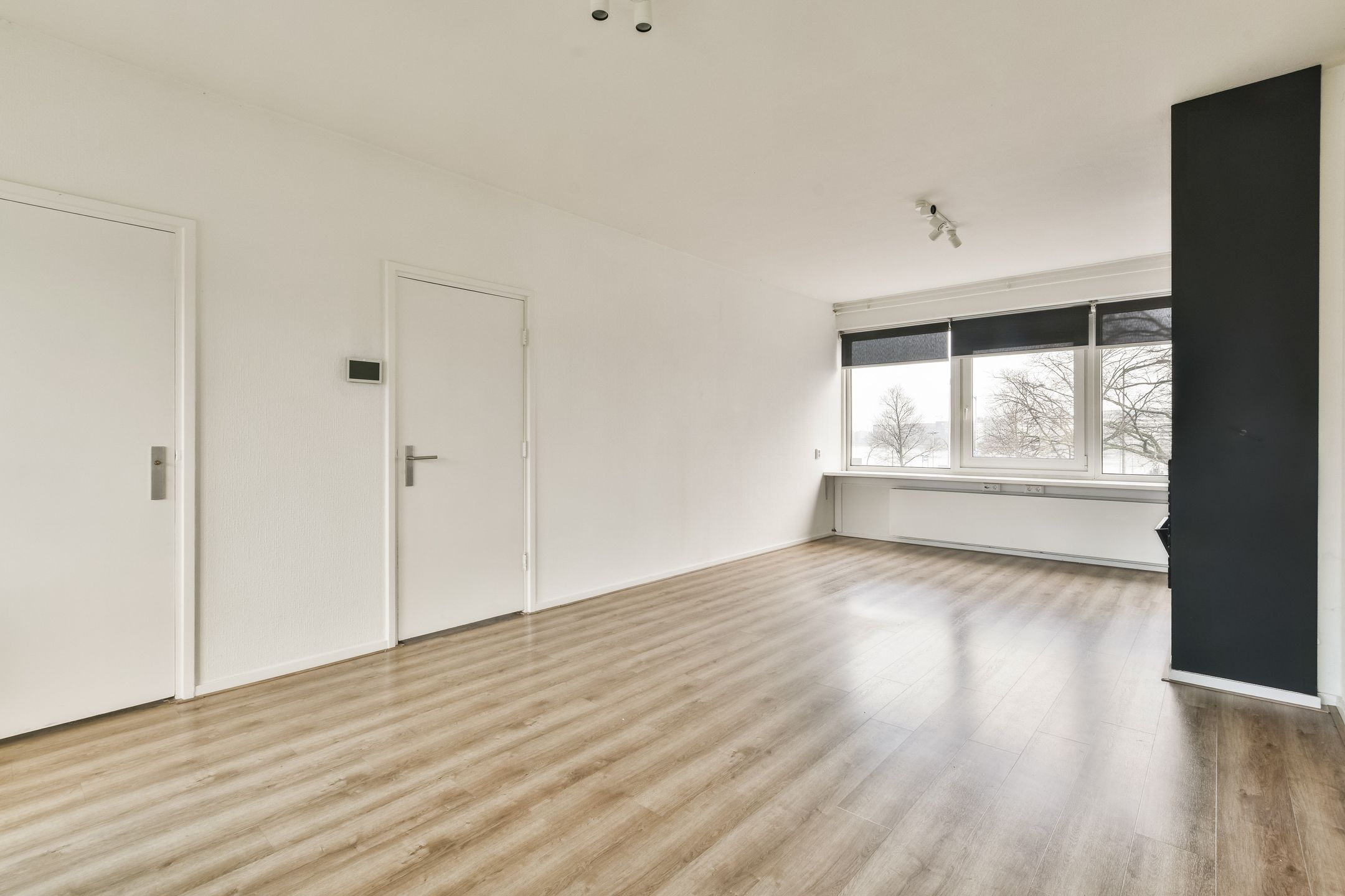 Photo 3 of De Ruijterkade 10-2