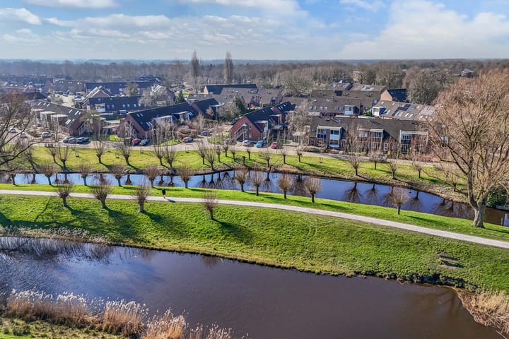 Photo 3 of Dorsvloer 140