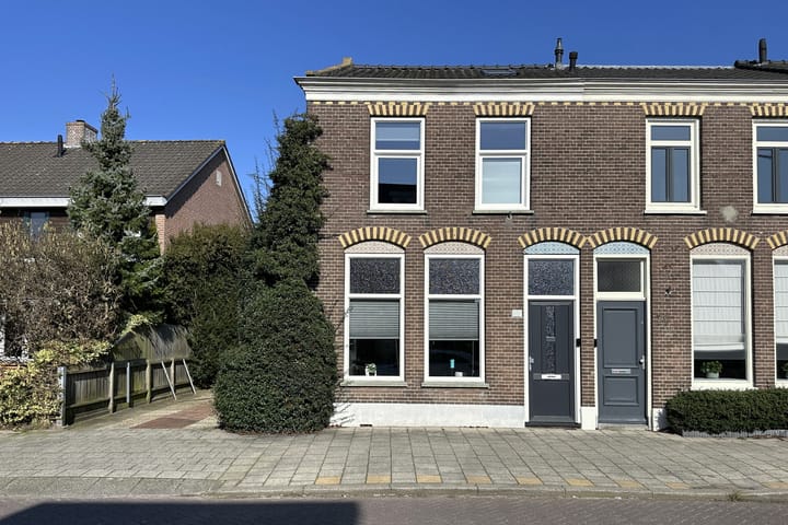 Photo 2 of Burgemeester De Withstraat 76