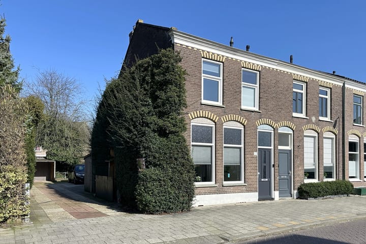 Photo 3 of Burgemeester De Withstraat 76