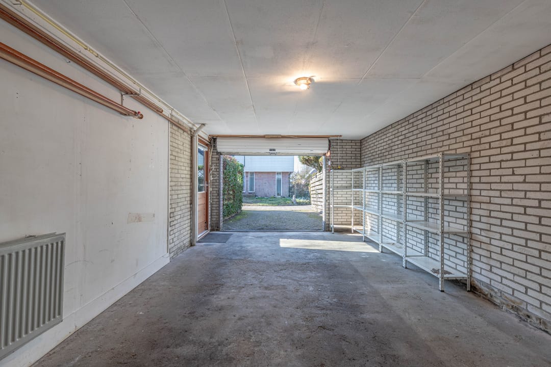 Photo 31 of De Frisia 81