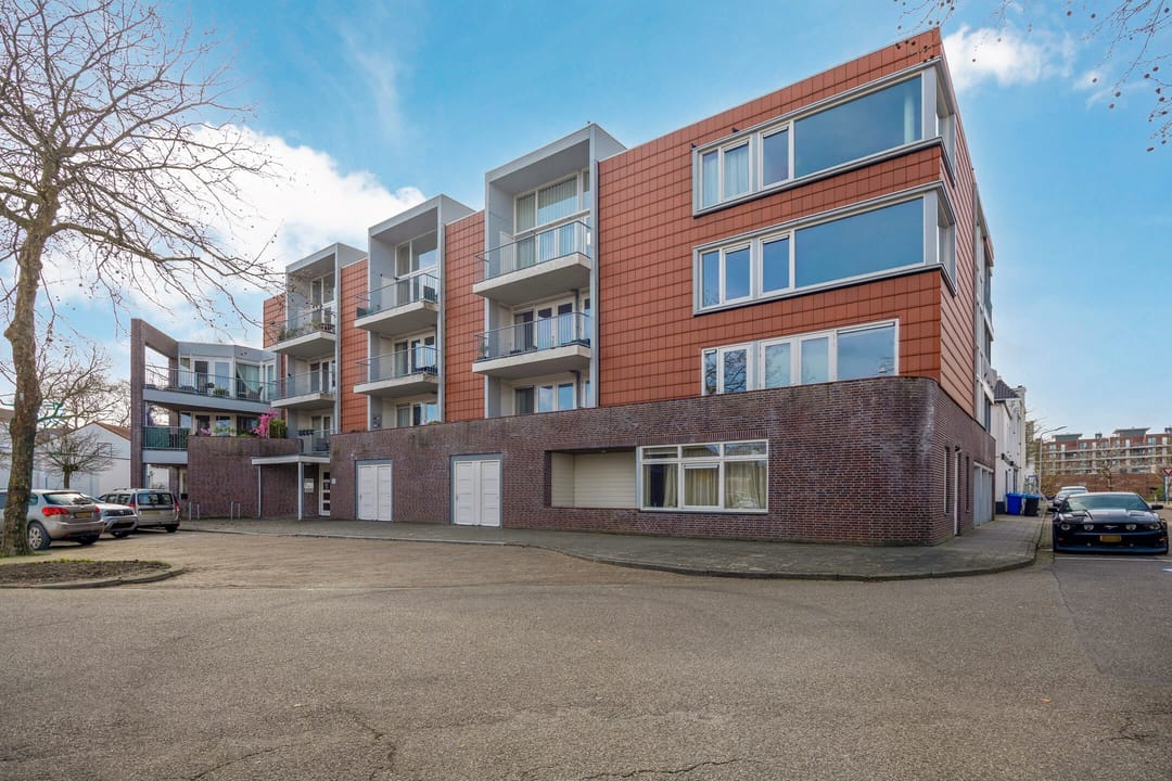 Photo 2 of Steenkamplaan 8