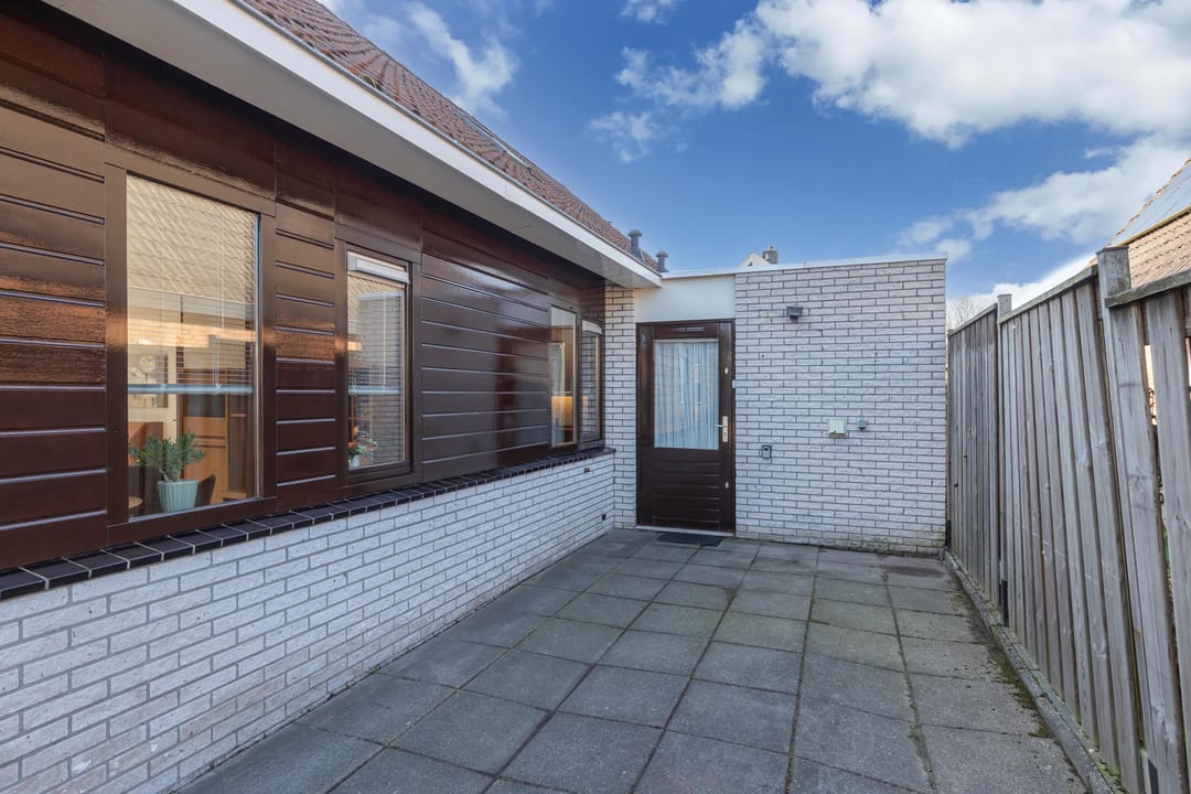 Photo 53 of De Frisia 81